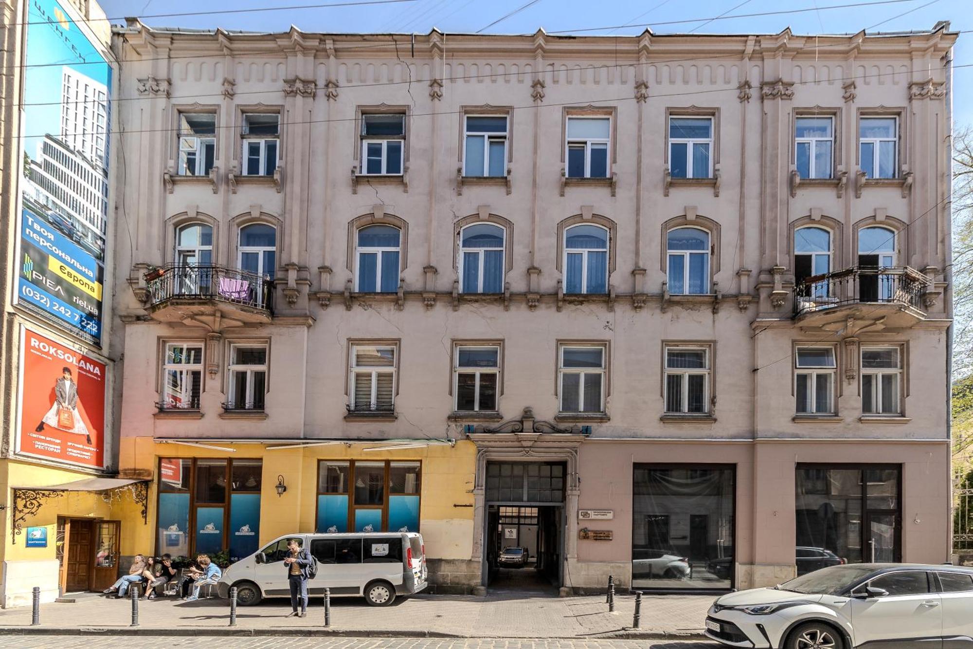 Апартаменти На Коперника Lviv Exterior photo